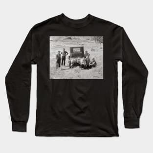 Oregon or Bust, 1936. Vintage Photo Long Sleeve T-Shirt